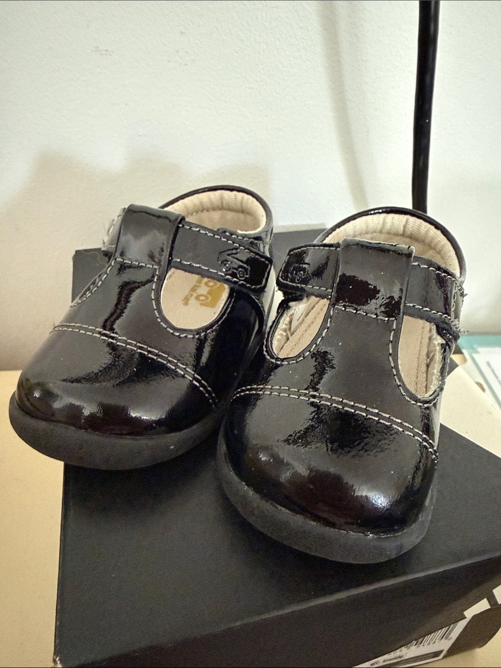 See Kai Run Black Patent Mary Jane Baby Walker Shoes